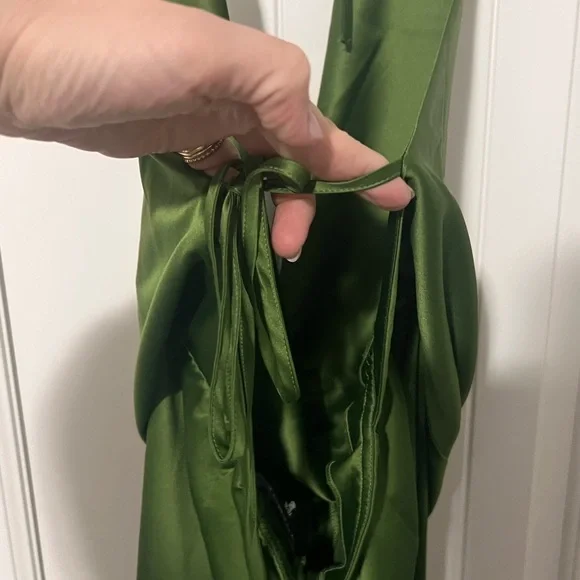 Green Halter Wide-Leg Jumpsuit - Picture 6 of 11